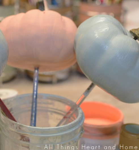 Step 1: Painting The Pumpkins For Fall Table Decor