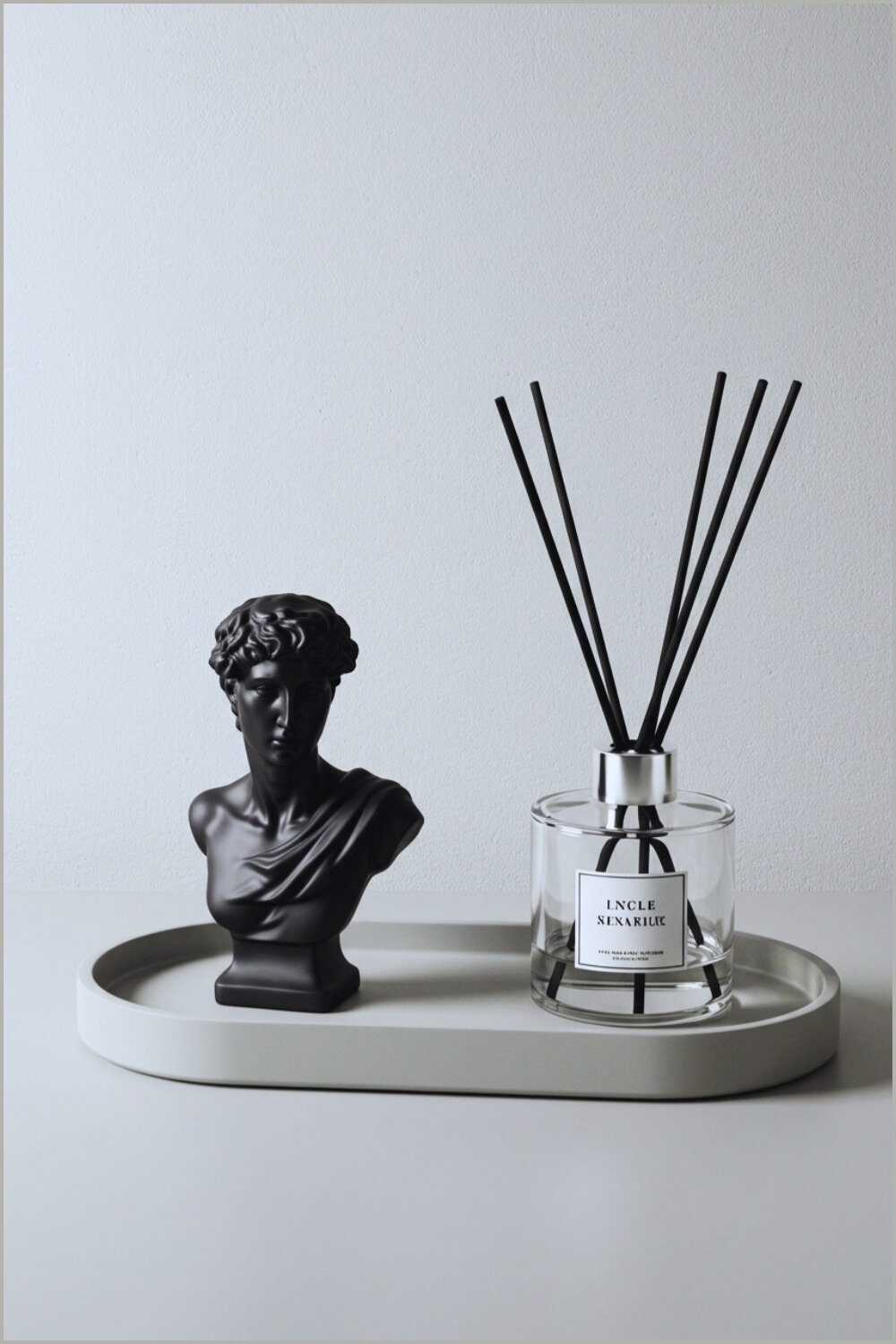 Modern Tray Black Ceramic Bust Reed Diffuser