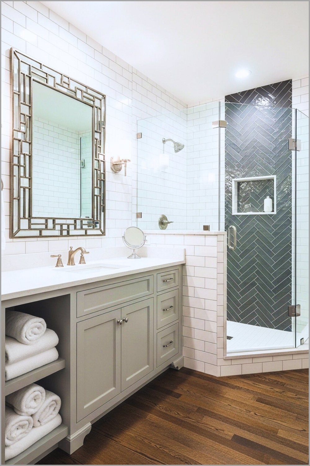 Chic Modern Bathroom With Pale Grey Shaker Vanity, White Countertop