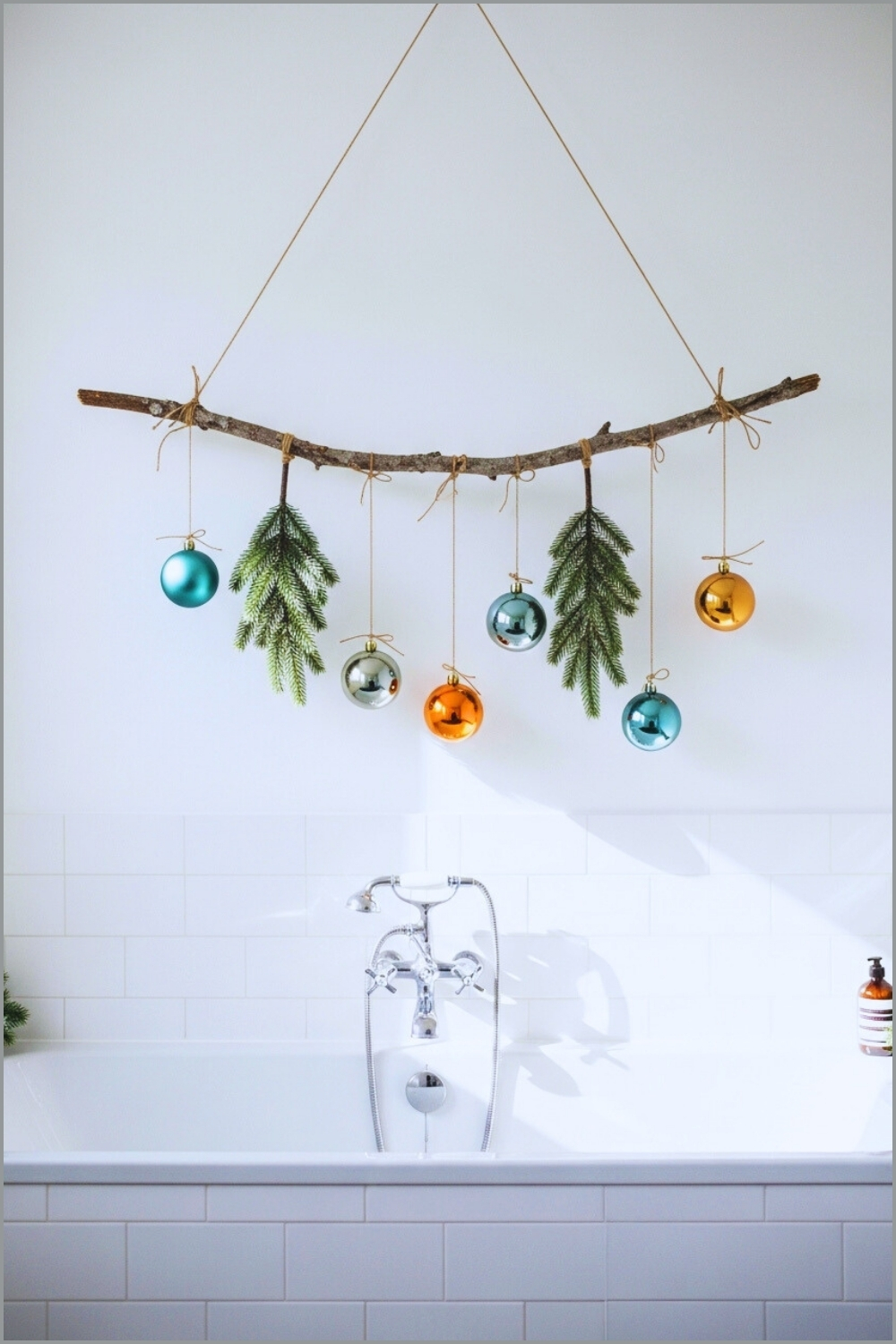 Minimal Scandinavian Holiday Wall Decor Above Bathtub
