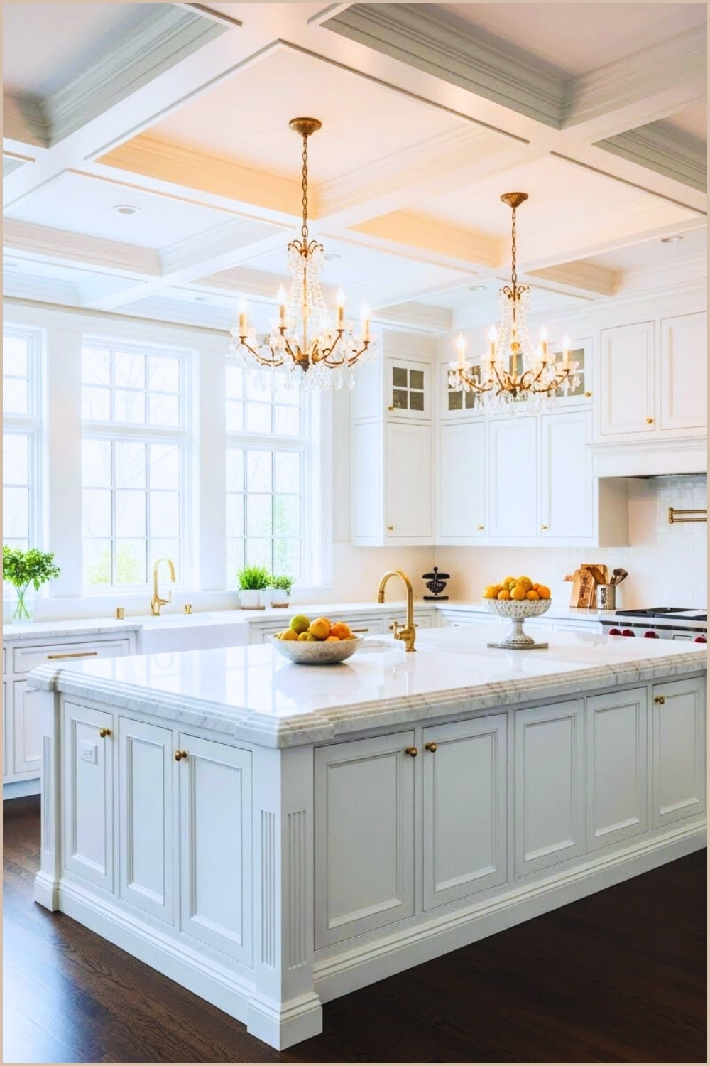 Elegant Luxury Kitchen Interior Classic White Shaker Cabinetry