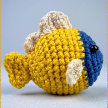 _Colorful Crochet Fish Keychain 3