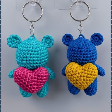 Crochet Couple Bear Keychain 2