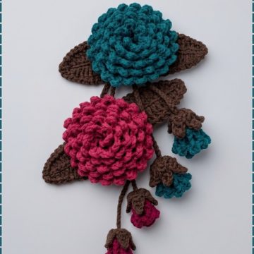 Crochet Dahlia Keychain 1
