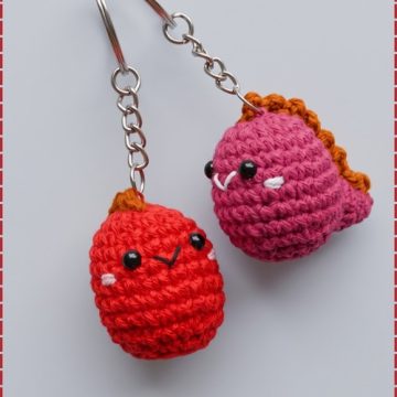 Crochet Dinosaur Amigurumi Keychain 2