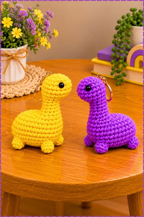 Crochet Dinosaur Amigurumi keychain 1