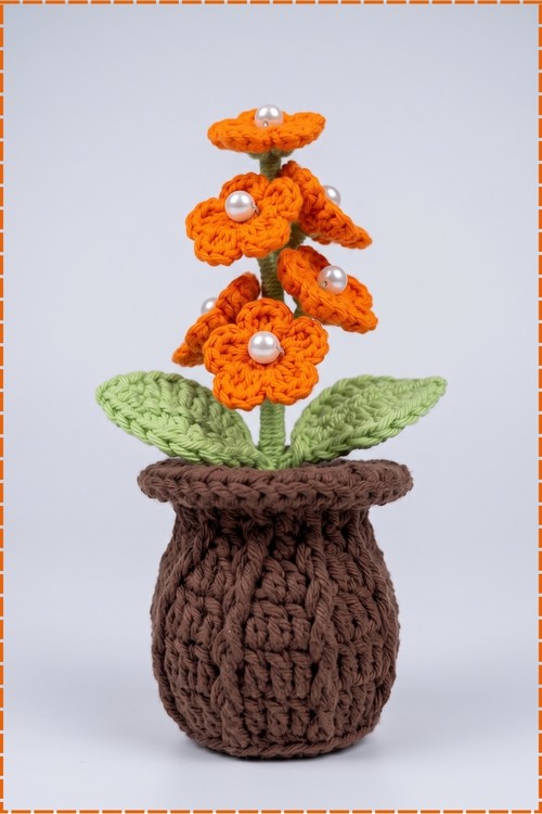 Crochet Gorgeous Flower Vase 3