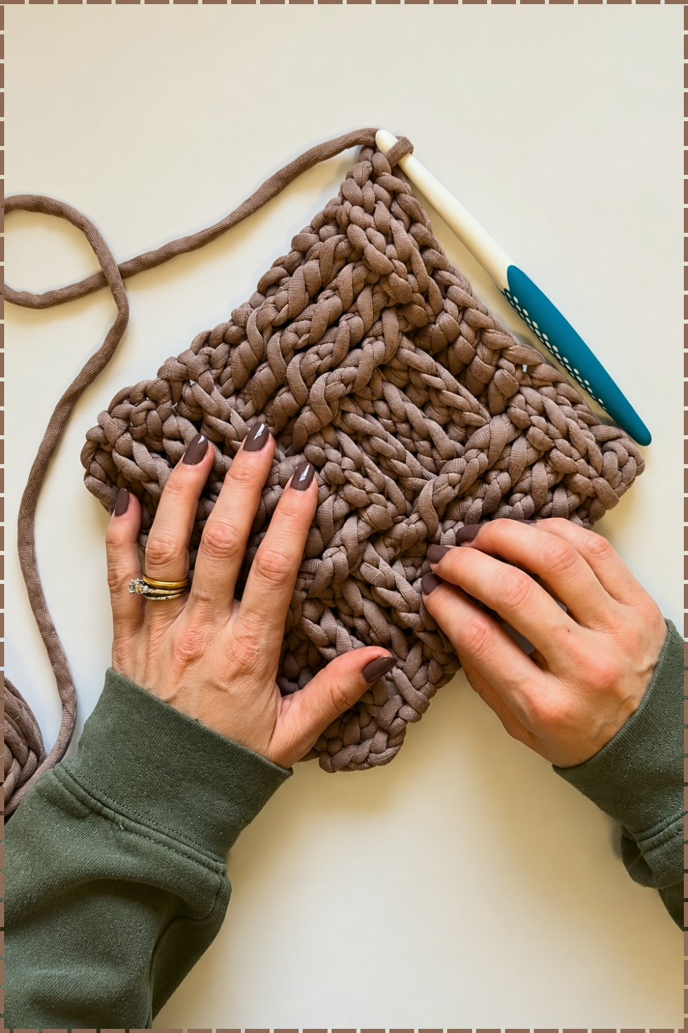 Chunky Textured Crochet Rug Free Pattern