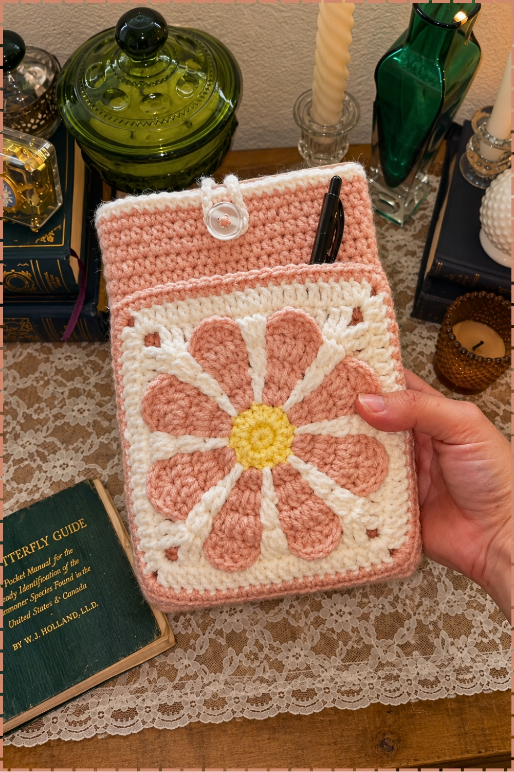 Cozy Crochet Book Cover Tutorial
