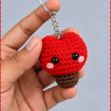 Crochet Keychain Tulip Flower 2