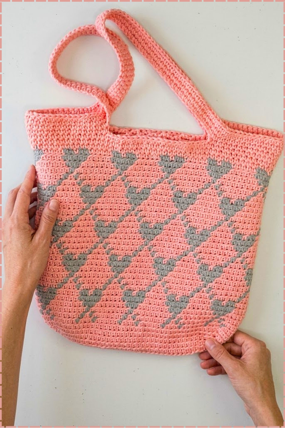 Cute Cuore Tote Free Tapestry Crochet Pattern