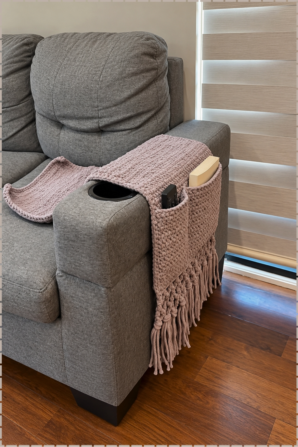 Easy Sturdy Crochet Sofa Caddy Pattern