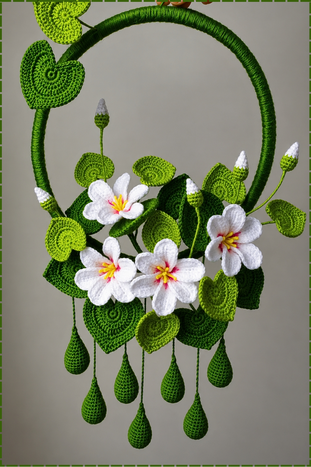 Eye Catching Crochet Dreamcatcher Tutorial
