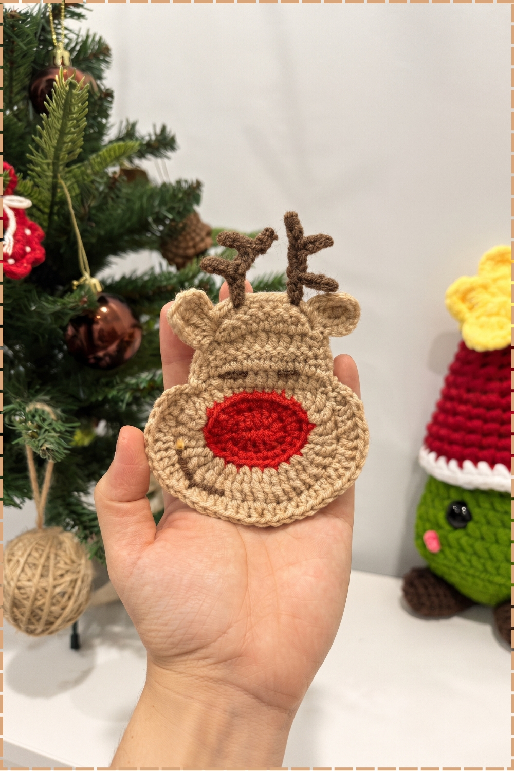 Flat Round Crochet Reindeer Coaster Pattern