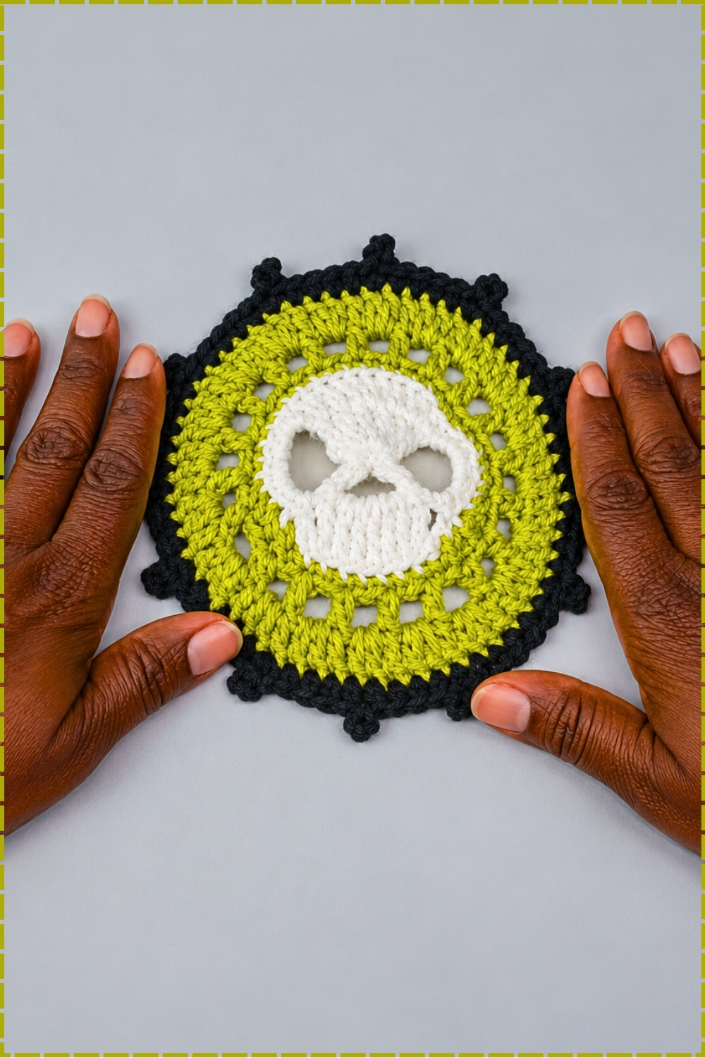 Flat Round Crochet Skull Coaster Pattern For Halloween Décor