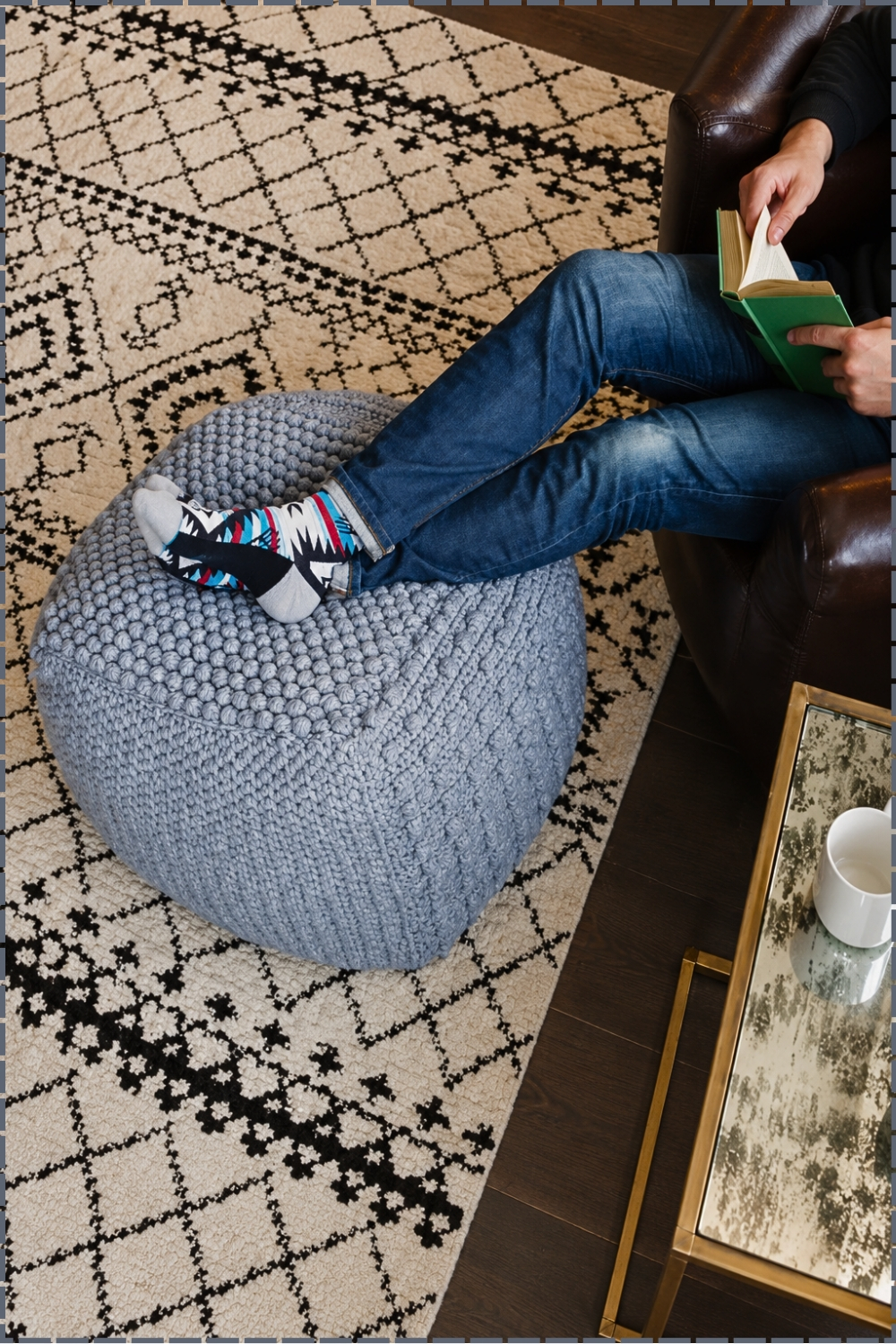 How To Crochet Textured Pouf With Bobbles