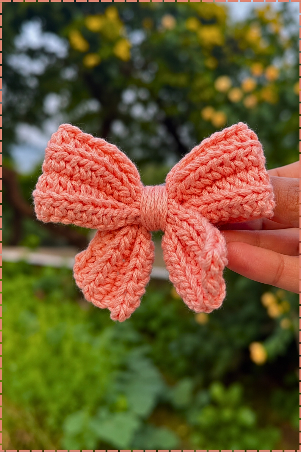 Super Easy Classic Crochet Bow Tutorial