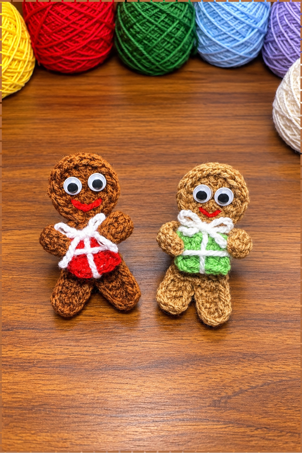 Tiny Crochet Gingerbread Men Pocket Hug